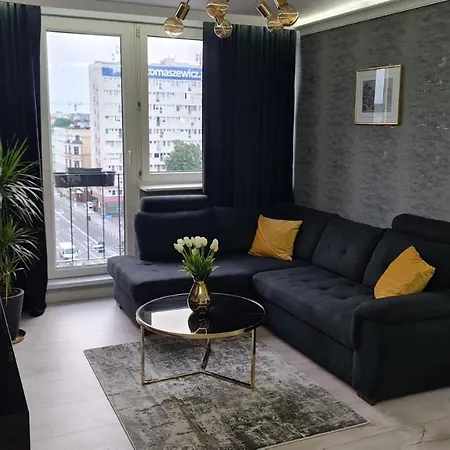 Plac Zolnierza Polska Apartman *