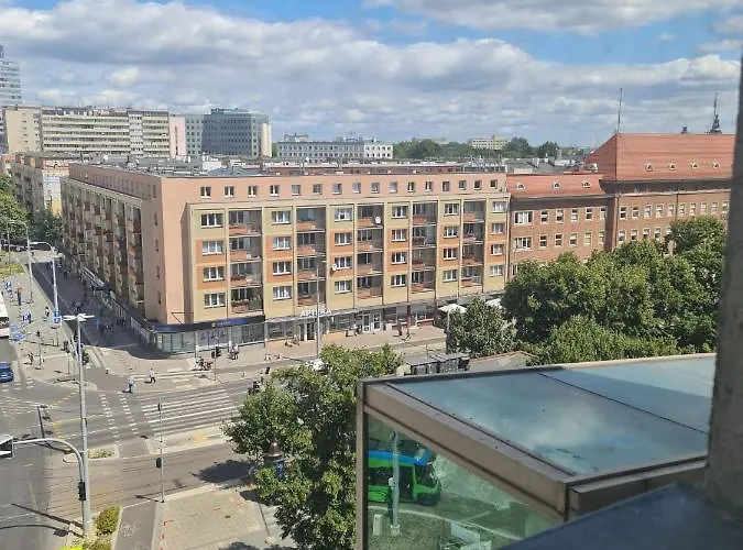 Plac Zolnierza Polska Apartment *